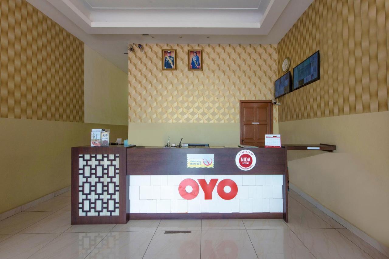 Super Oyo 90385 H3 Hotel Yong Peng Eksteriør billede