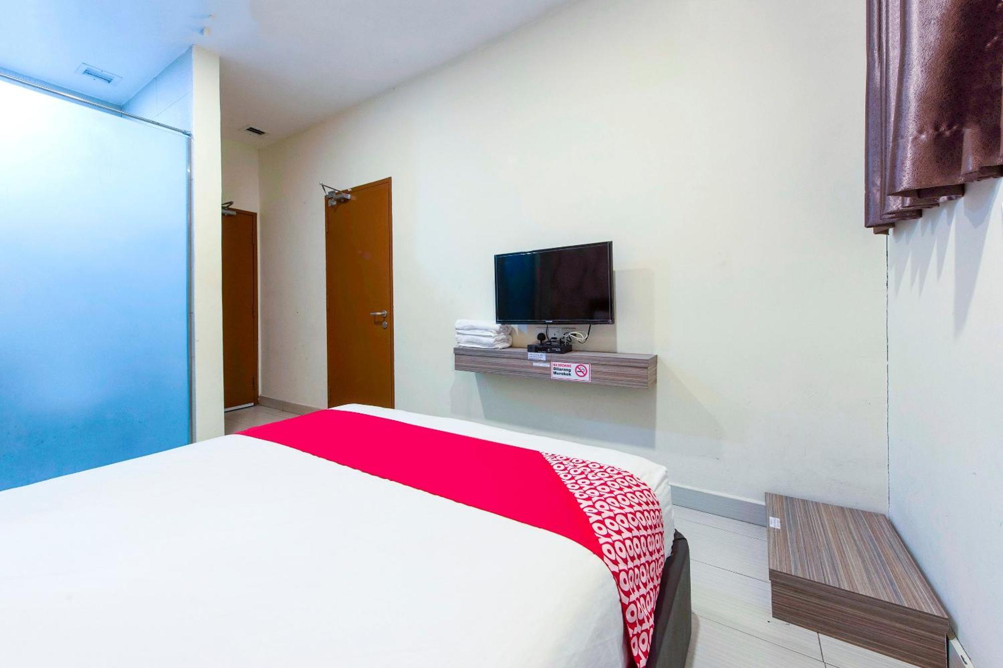 Super Oyo 90385 H3 Hotel Yong Peng Eksteriør billede